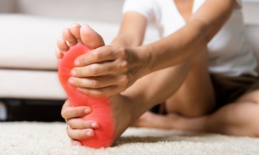 Massage chân giúp giảm đau nhức và phục hồi cơ bắp sau khi vận động
