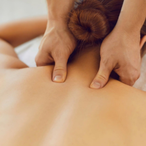Gói combo spa 150 phút massage full body massage mặt ngọc và gội đầu thảo dược tại AMAN Spa.